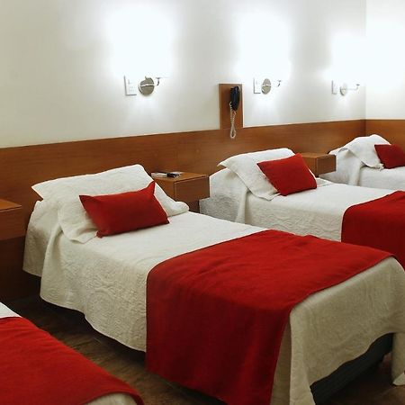 Hotel Ludman Cipolletti Buitenkant foto